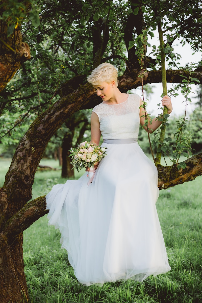 Seasonal Trends for Wedding Dress Collections: A Comprehensive Guide