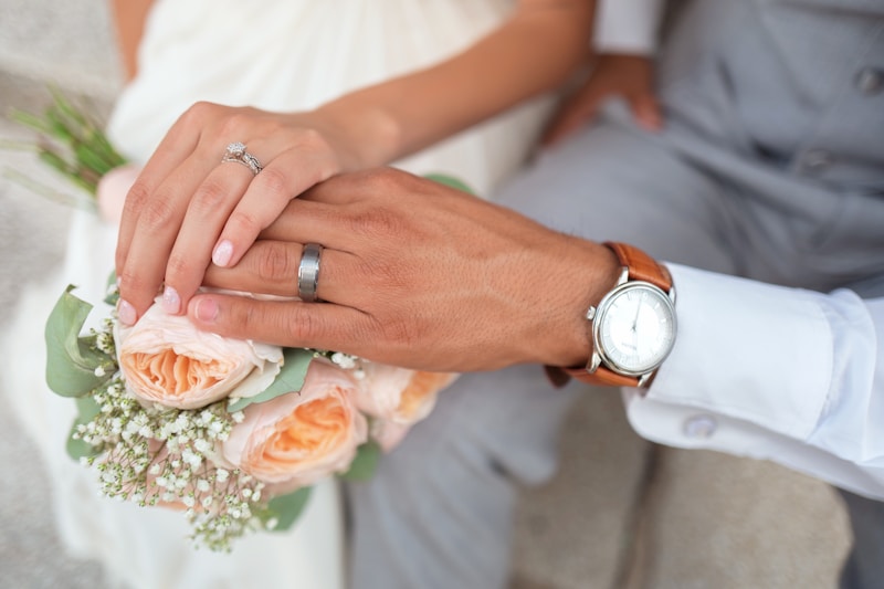 Unlocking Success: Strategic Partnerships with Bridal Accessory Suppliers